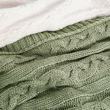 Life Comfort  Cable Knit Throw 50" x 60"(Green)