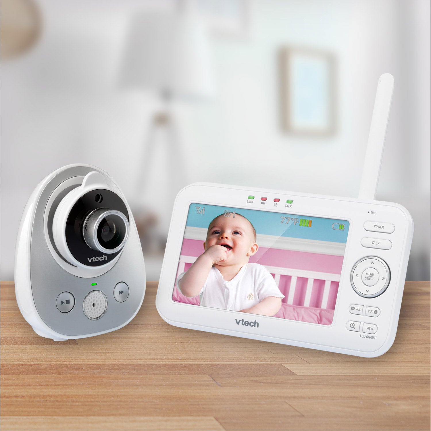 VTech 12.7 cm (5 in.) Video Monitor with Wide-Angle Lens and Standard